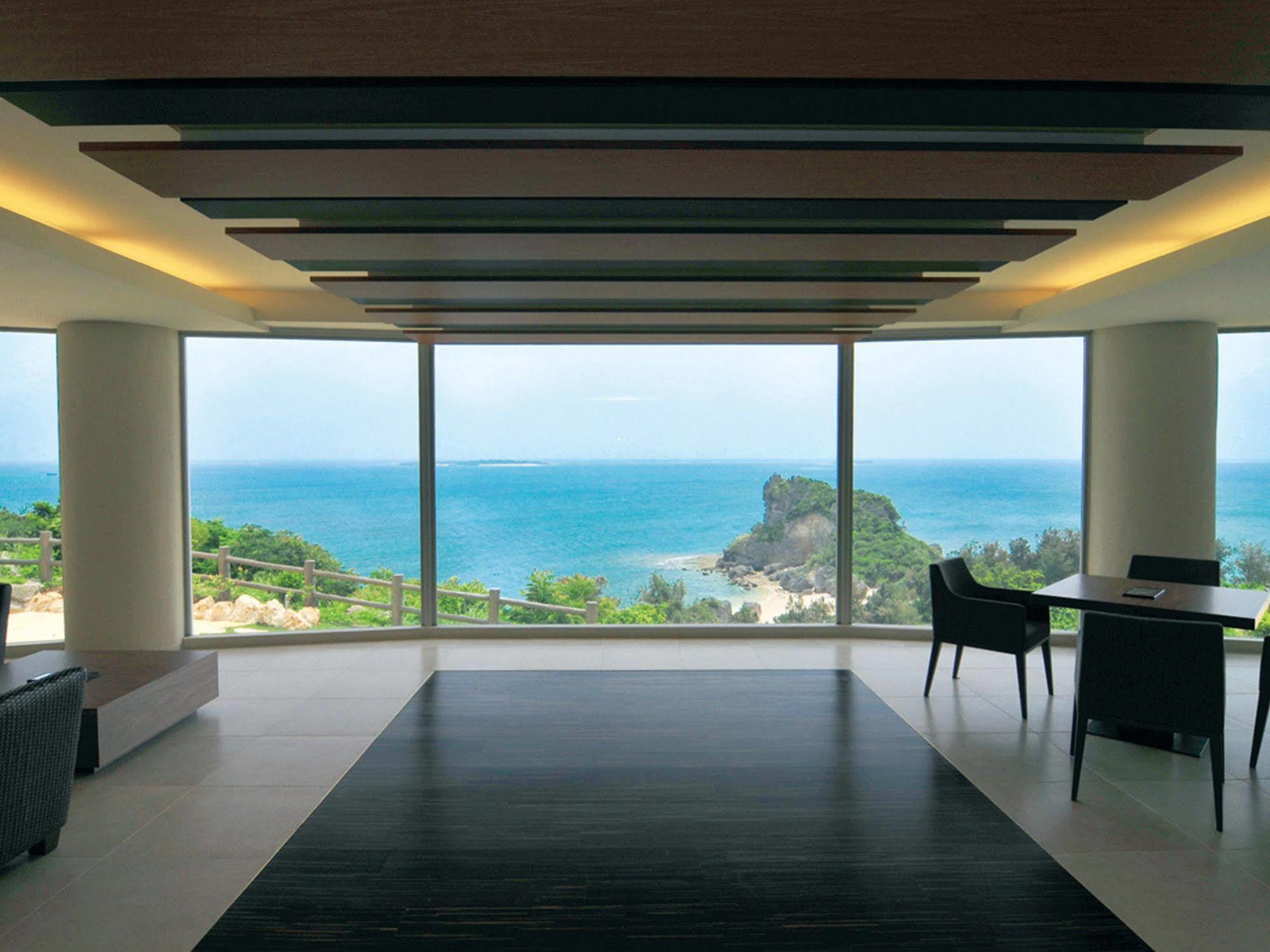 Hotel Hamahigashima Resort Uruma Exterior foto